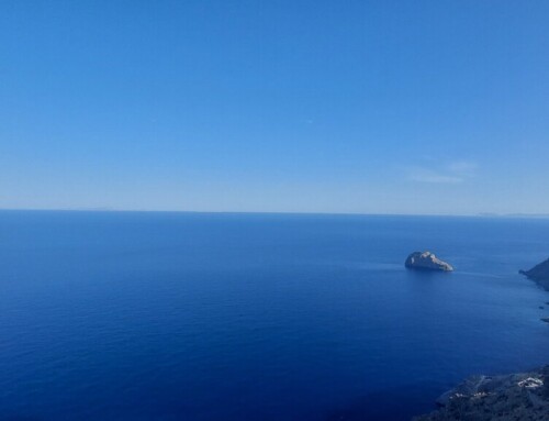 Why Late August and September Are the Ultimate Months for a Paros Yacht Charter